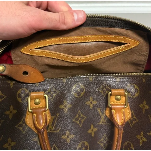 Louis Vuitton Speedy 30 Bag - Picture 6 of 10